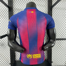 BARCELONA X TRAVIS PRIMERA EQUIPACIÓN 25/26 (VERSIÓN JUGADOR) - Bota de Oro Tienda