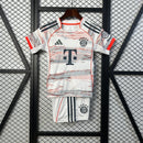 BAYERN MUNICH SEGUNDA EQUIPACIÓN 25/26 NIÑOS - Bota de Oro Tienda