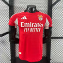 BENFICA PRIMERA EQUIPACIÓN 25/26 (VERSIÓN JUGADOR) - Bota de Oro Tienda