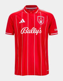 CAMISETA NOTTINGHAM FOREST PRIMERA EQUIPACION 25/26 - Bota de Oro Tienda