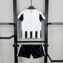 NEWCASTLE PRIMERA EQUIPACIÓN 25/26 NIÑOS - Bota de Oro Tienda