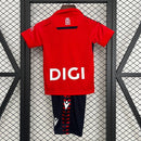 OSASUNA PRIMERA EQUIPACIÓN 25/26 NIÑOS - Bota de Oro Tienda